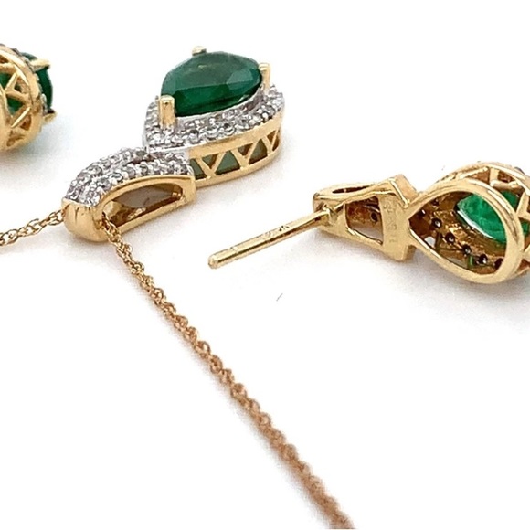 Stunning 10K YG Emerald & Diamond Earrings & Matching Pendant Necklace Set 18” - Picture 7 of 11